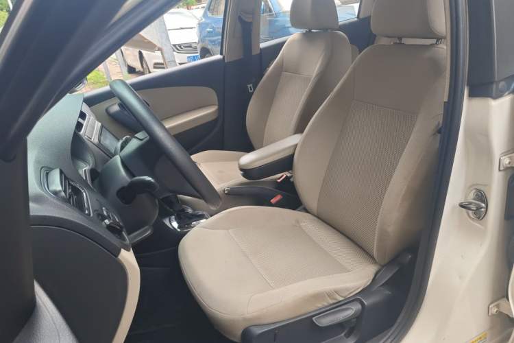 Used Volkswagen Polo 2013 1.6L Automatic Comfort Edition Left Front Seat