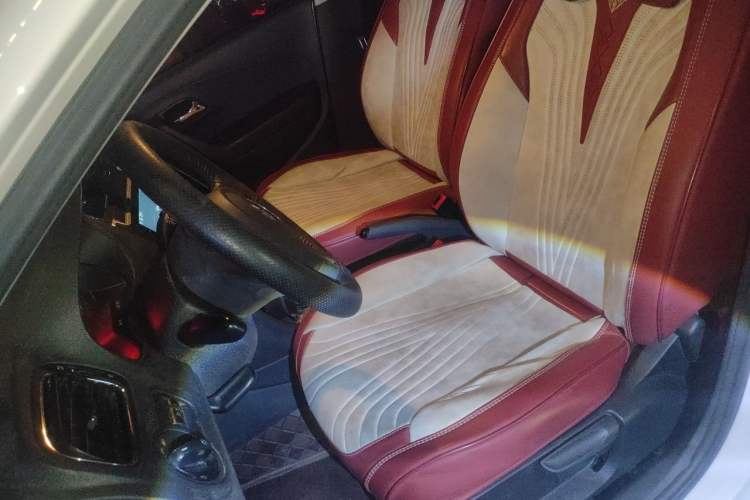 Used Volkswagen Polo 2013 1.6L Automatic Comfort Edition Left Front Seat