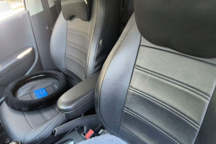 Used Volkswagen Polo 2013 1.6L Manual Comfort Edition Left Front Seat