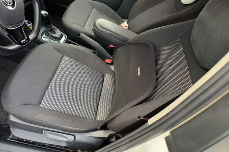 Used Volkswagen Polo 2013 1.6L Automatic Comfort Edition Left Front Seat