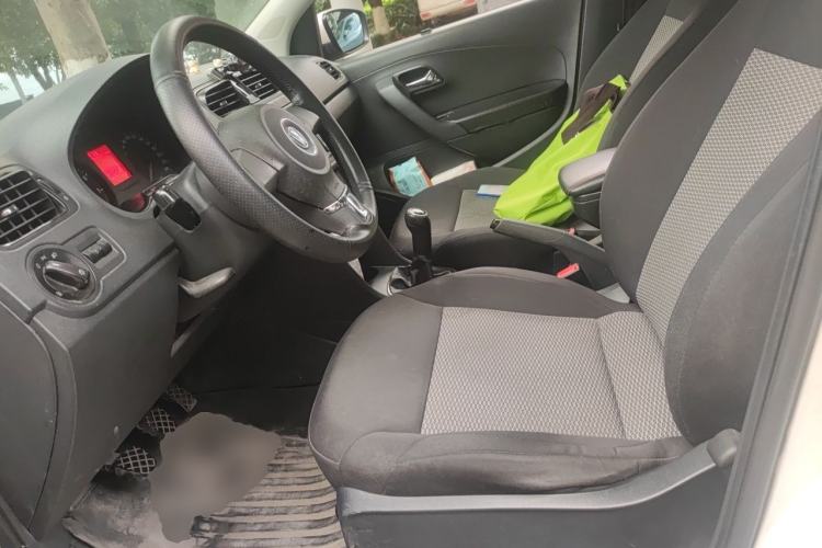 Used Volkswagen Polo 2013 1.4L Manual Fashion Edition Left Front Seat