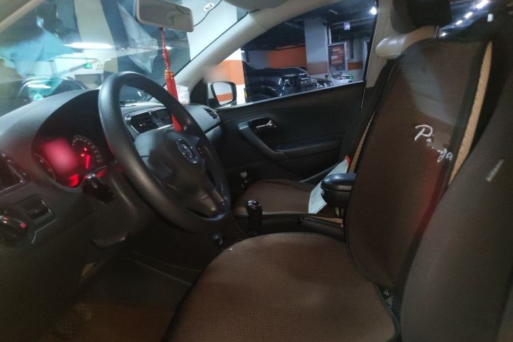 Used Volkswagen Polo 2013 1.6L Manual Comfort Edition Left Front Seat