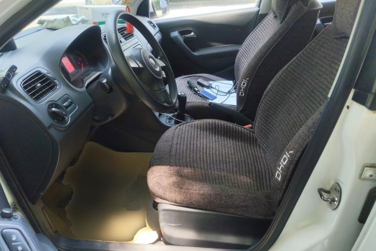 Used Volkswagen Polo 2013 1.4L Manual Fashion Edition Left Front Seat