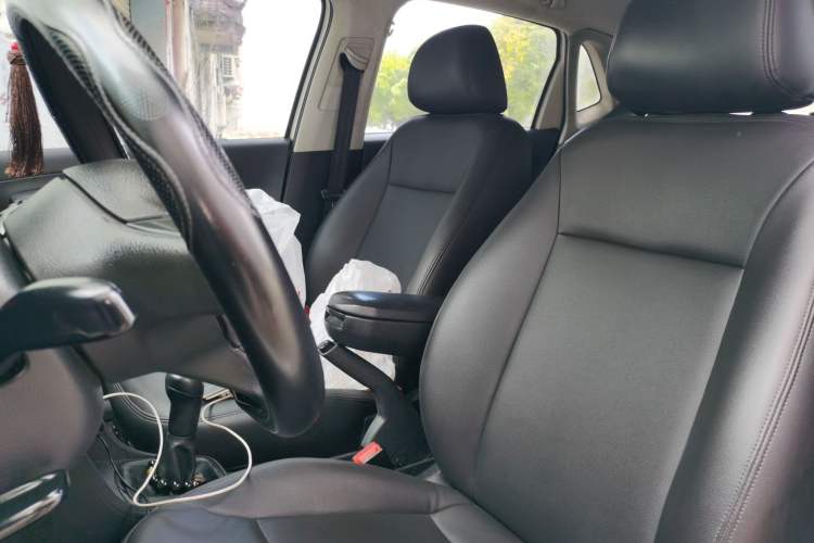 Used Volkswagen Polo 2013 1.6L Manual Comfort Edition Left Front Seat
