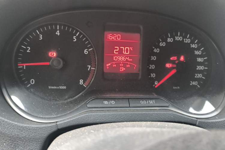Used Volkswagen Polo 2013 1.4L Manual Fashion Edition Odometer Close Up