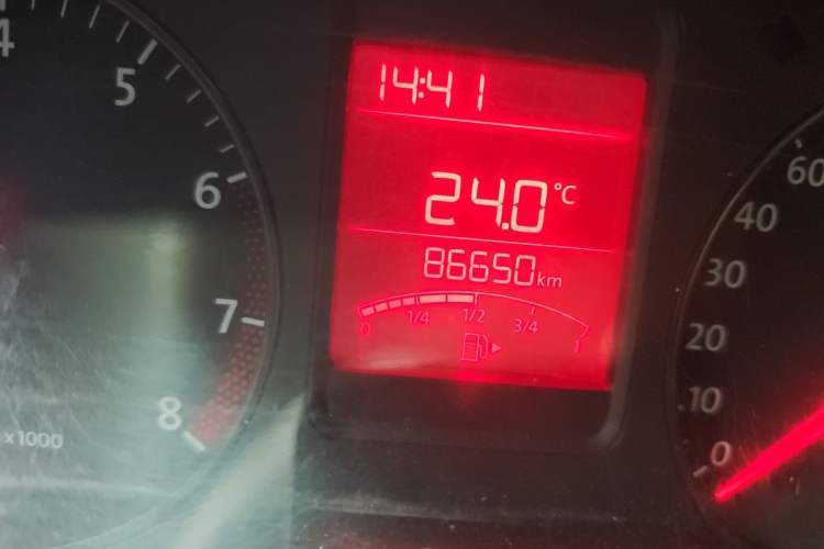 Used Volkswagen Polo 2013 1.4L Manual Fashion Edition Odometer Close Up