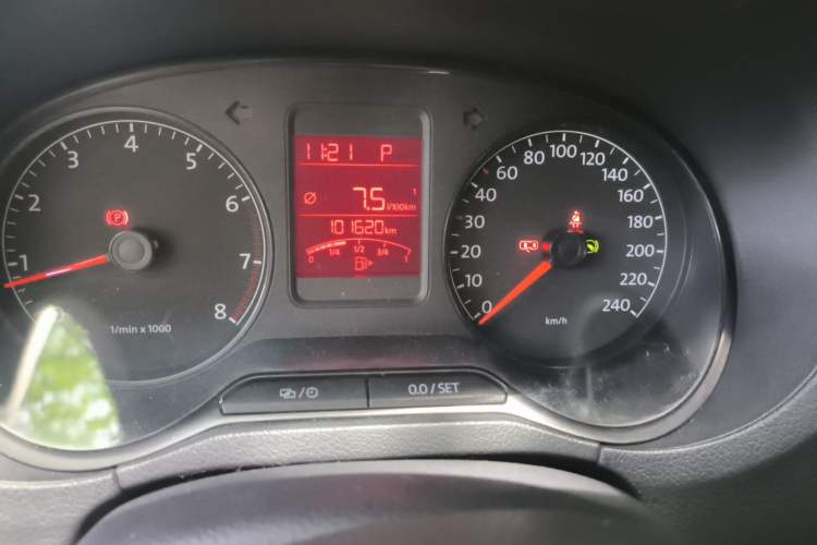 Used Volkswagen Polo 2013 1.6L Automatic Comfort Edition Odometer Close Up