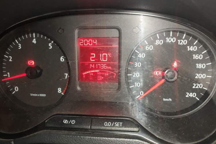 Used Volkswagen Polo 2013 1.4L Manual Fashion Edition Odometer Close Up