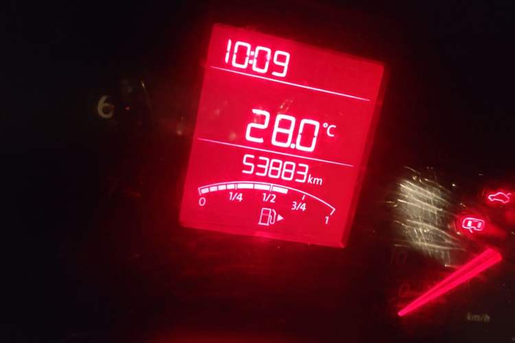 Used Volkswagen Polo 2013 1.4L Manual Fashion Edition Odometer Close Up