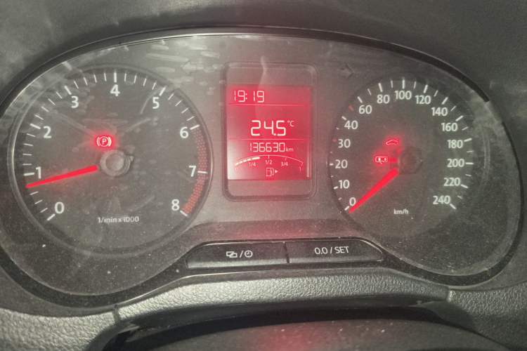 Used Volkswagen Polo 2013 1.4L Manual Fashion Edition Odometer Close Up