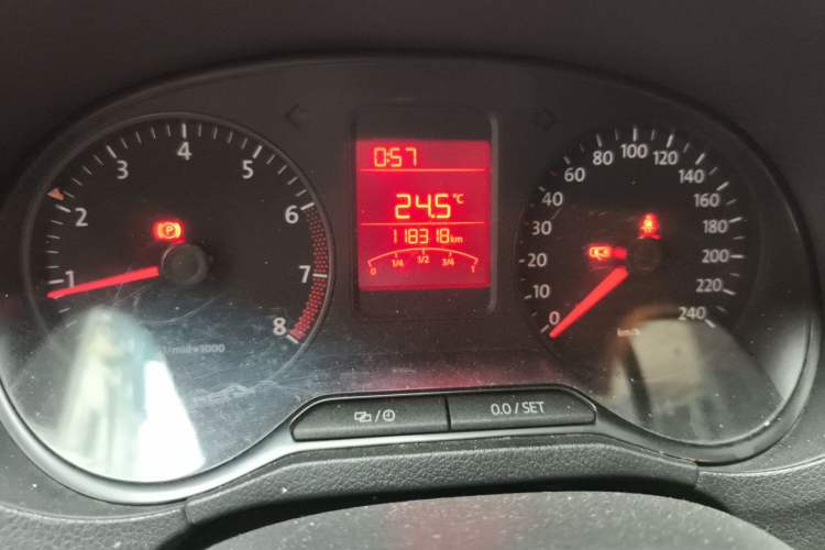 Used Volkswagen Polo 2013 1.4L Manual Fashion Edition Odometer Close Up