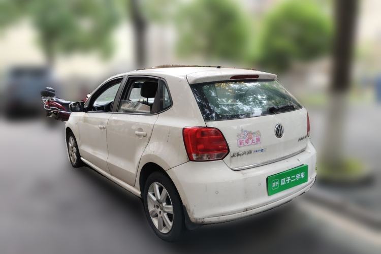 Used Volkswagen Polo 2013 1.6L Automatic Luxury Edition Rear Left 45 Deg
