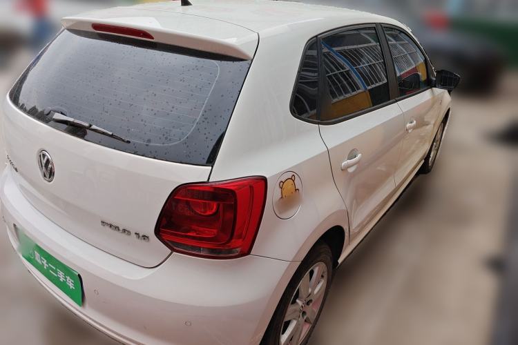 Used Volkswagen Polo 2013 1.6L Manual Comfort Edition Rear Right 45 Deg