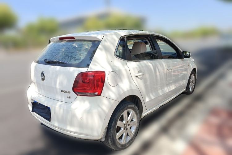 Used Volkswagen Polo 2013 1.6L Manual Comfort Edition Rear Right 45 Deg