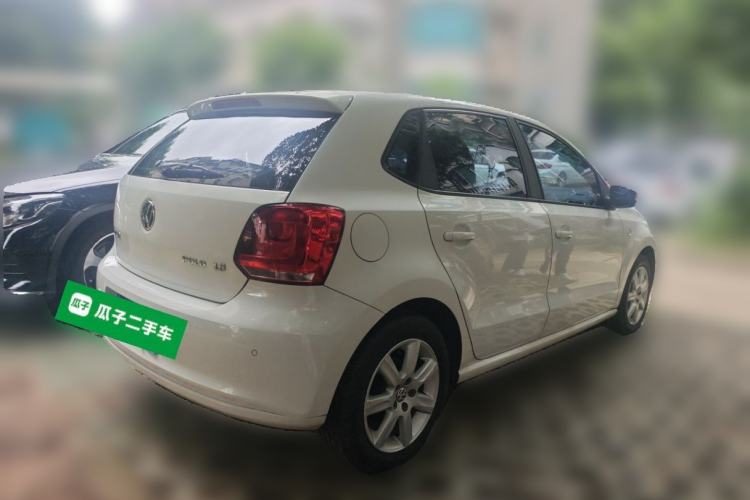 Used Volkswagen Polo 2013 1.6L Automatic Comfort Edition Rear Right 45 Deg