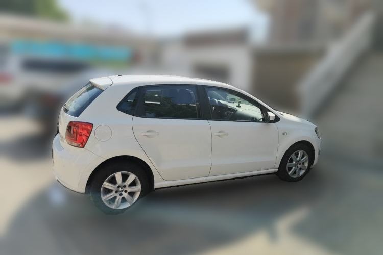 Used Volkswagen Polo 2013 1.6L Automatic Comfort Edition Rear Right 45 Deg
