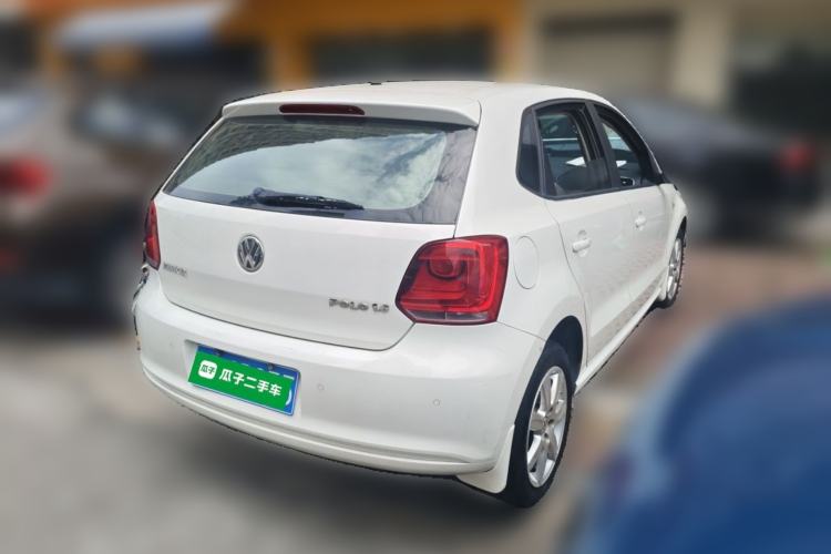 Used Volkswagen Polo 2013 1.6L Automatic Comfort Edition Rear Right 45 Deg