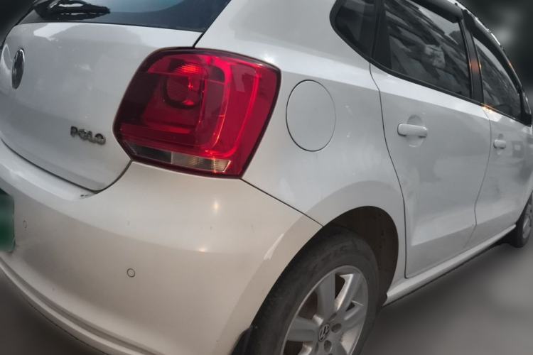 Used Volkswagen Polo 2013 1.4L Automatic Comfort Edition Rear Right 45 Deg