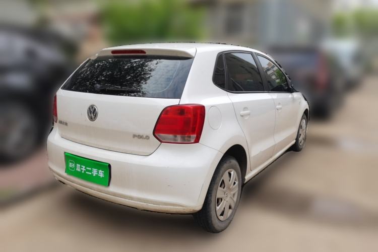 Used Volkswagen Polo 2013 1.4L Manual Fashion Edition Rear Right 45 Deg