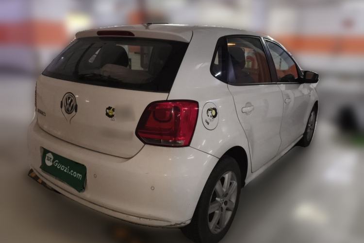 Used Volkswagen Polo 2013 1.6L Automatic Comfort Edition Rear Right 45 Deg
