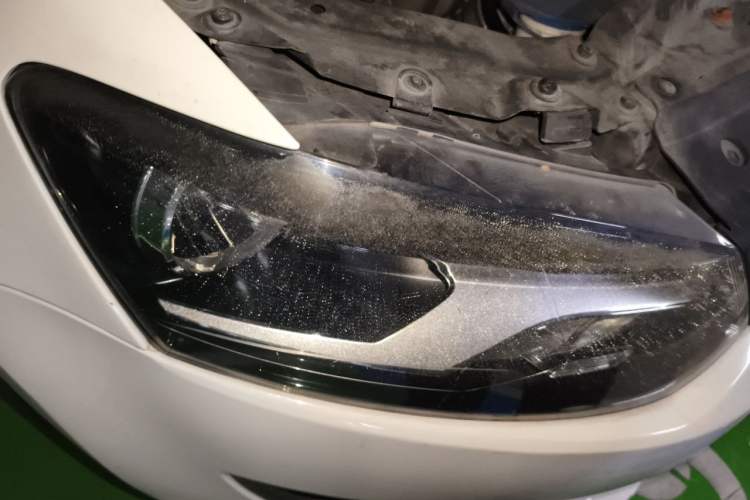 Used Volkswagen Polo 2013 1.6L Automatic Comfort Edition Right Front Headlight