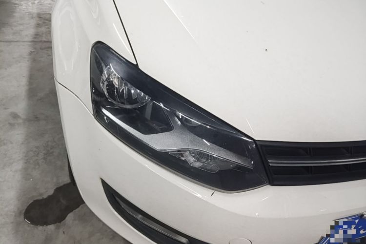 Used Volkswagen Polo 2013 1.4L Automatic Comfort Edition Right Front Headlight