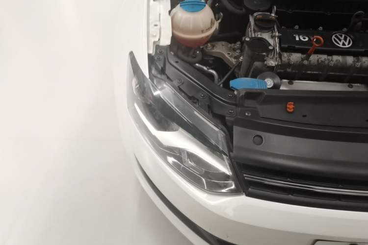 Used Volkswagen Polo 2013 1.4L Automatic Comfort Edition Right Front Headlight