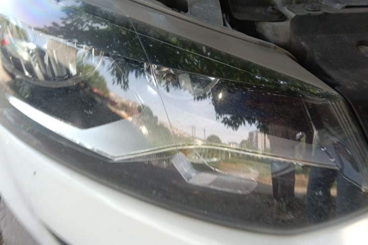 Used Volkswagen Polo 2013 1.4L Automatic Comfort Edition Right Front Headlight