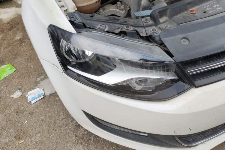 Used Volkswagen Polo 2013 1.4L Manual Fashion Edition Right Front Headlight