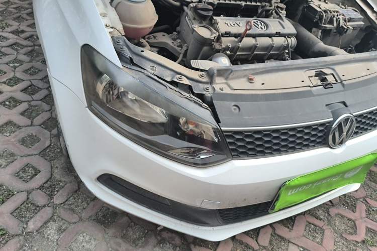 Used Volkswagen Polo 2013 1.4L Manual Fashion Edition Right Front Headlight