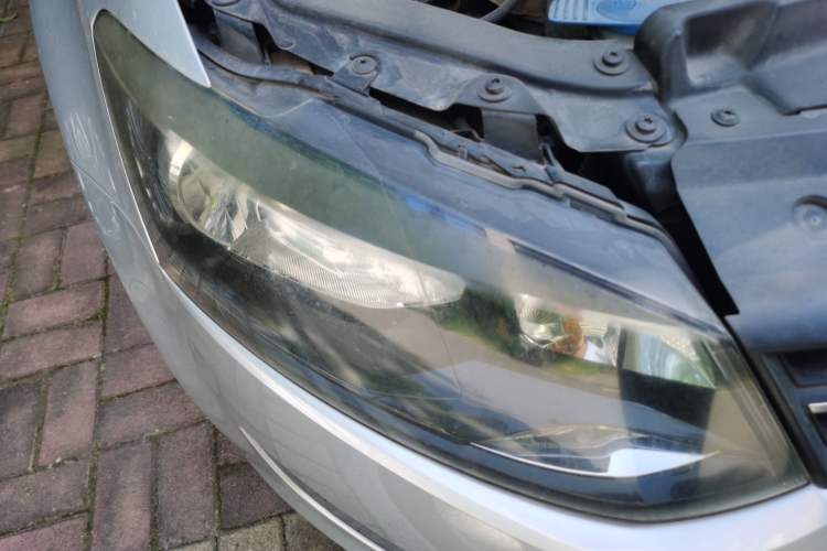 Used Volkswagen Polo 2013 1.4L Manual Fashion Edition Right Front Headlight