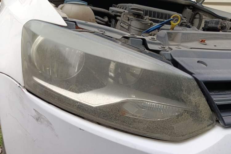 Used Volkswagen Polo 2013 1.6L Manual Comfort Edition Right Front Headlight