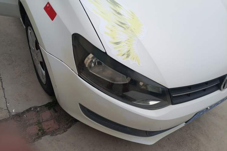 Used Volkswagen Polo 2013 1.4L Manual Fashion Edition Right Front Headlight