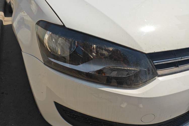 Used Volkswagen Polo 2013 1.4L Manual Fashion Edition Right Front Headlight