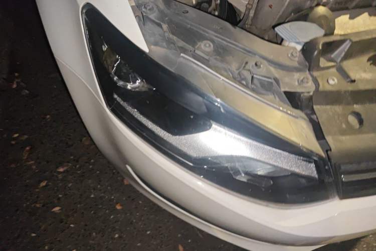 Used Volkswagen Polo 2013 1.4L Automatic Comfort Edition Right Front Headlight