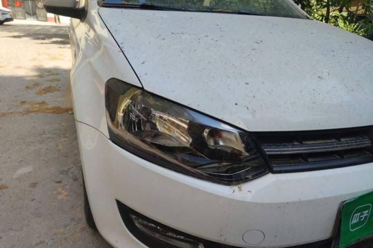 Used Volkswagen Polo 2013 1.6L Manual Comfort Edition Right Front Headlight