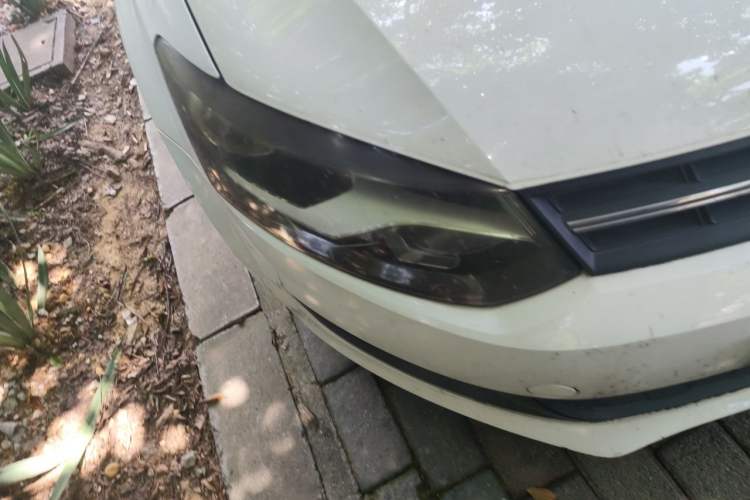 Used Volkswagen Polo 2013 1.4L Manual Comfort Edition Right Front Headlight