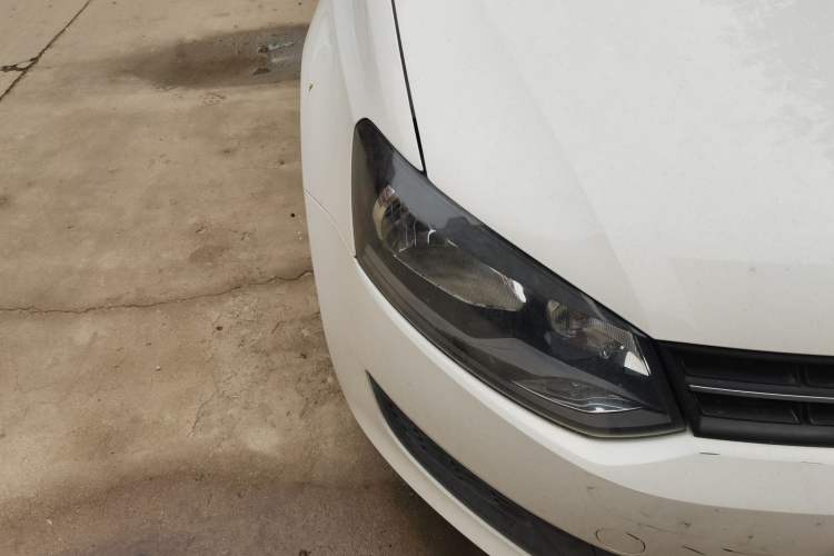 Used Volkswagen Polo 2013 1.4L Manual Fashion Edition Right Front Headlight