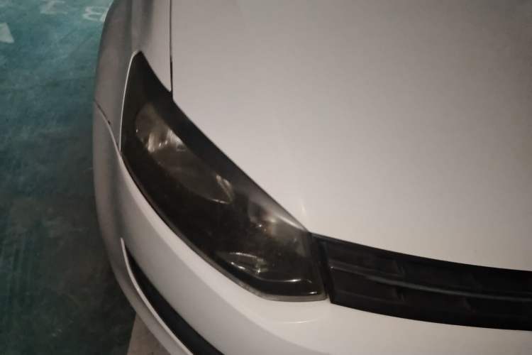 Used Volkswagen Polo 2013 1.4L Manual Fashion Edition Right Front Headlight