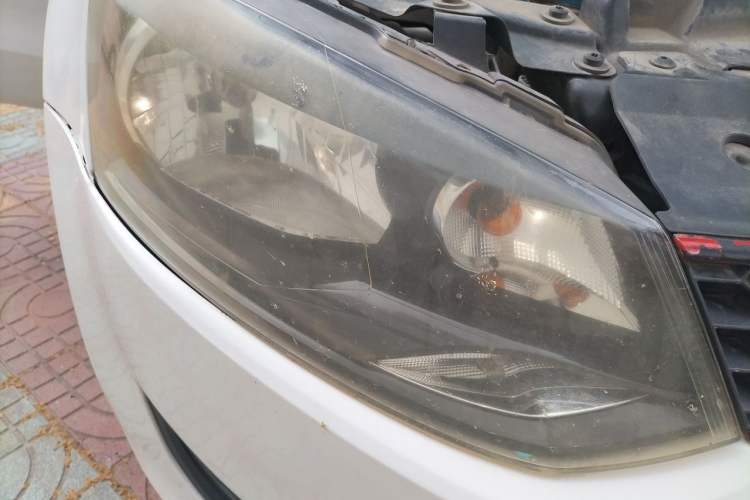 Used Volkswagen Polo 2013 1.4L Manual Fashion Edition Right Front Headlight