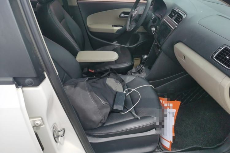 Used Volkswagen Polo 2013 1.6L Automatic Comfort Edition Right Front Seat