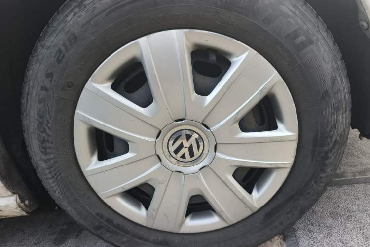 Used Volkswagen Polo 2013 1.4L Manual Fashion Edition Right Front Wheel Hub