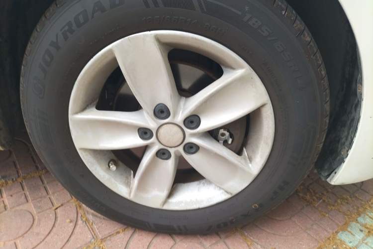 Used Volkswagen Polo 2013 1.4L Manual Fashion Edition Right Front Wheel Hub