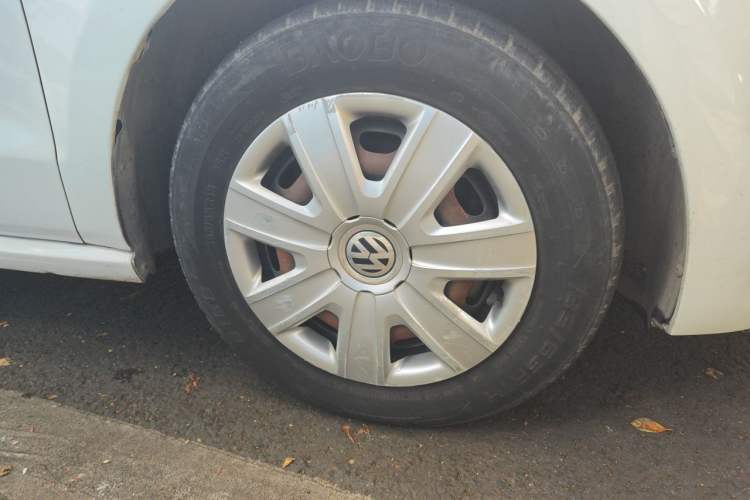 Used Volkswagen Polo 2013 1.4L Manual Fashion Edition Right Front Wheel Hub