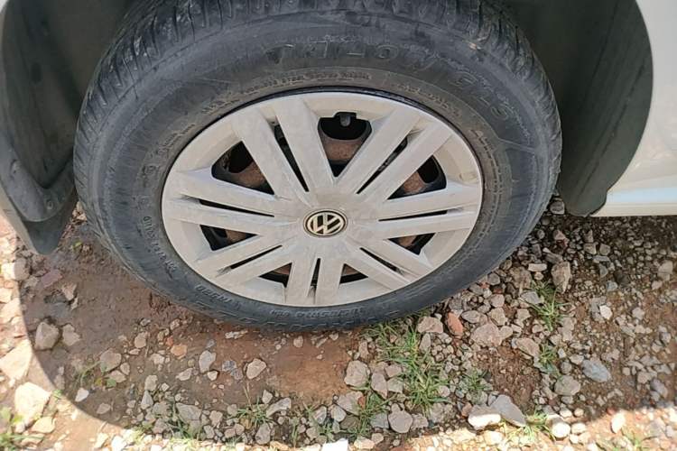 Used Volkswagen Polo 2013 1.4L Manual Fashion Edition Right Rear Wheel Hub