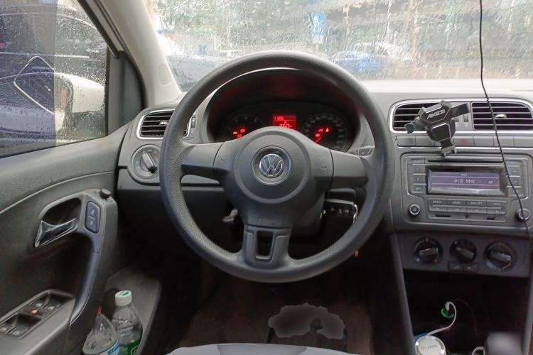 Used Volkswagen Polo 2013 1.4L Manual Comfort Edition Steering Wheel