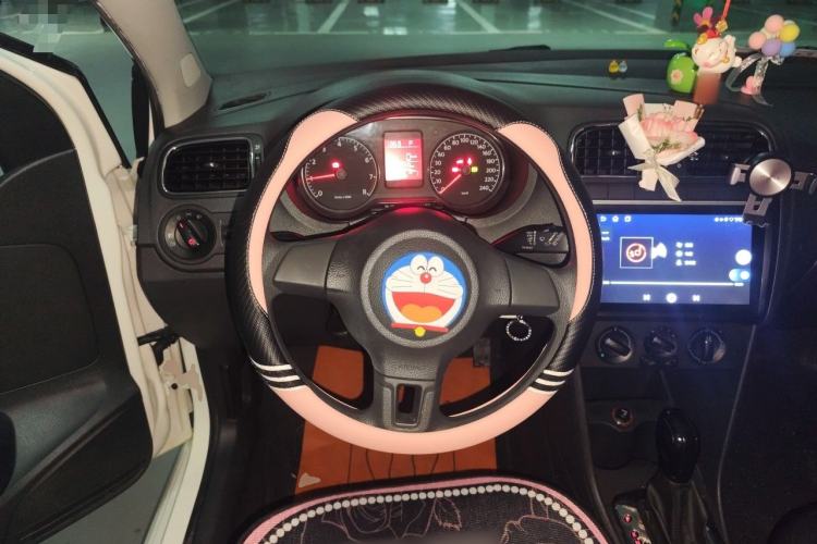 Used Volkswagen Polo 2013 1.6L Automatic Comfort Edition Steering Wheel