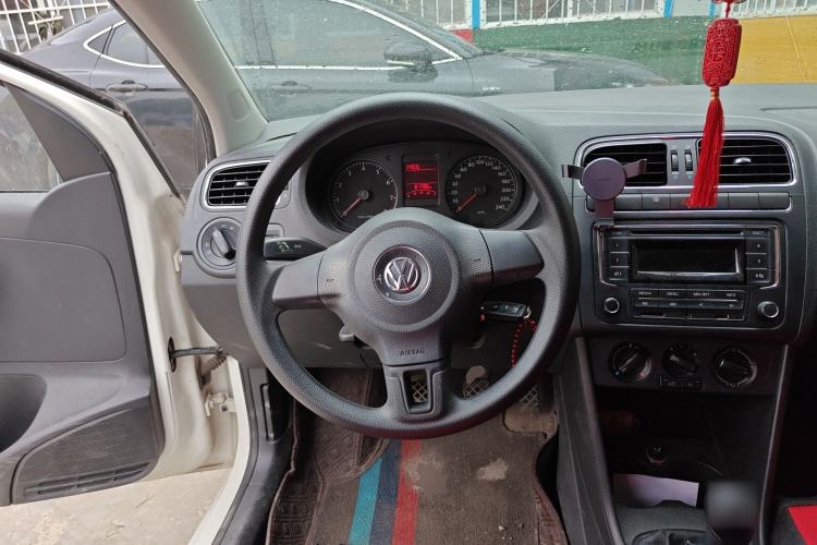 Used Volkswagen Polo 2013 1.6L Manual Comfort Edition Steering Wheel
