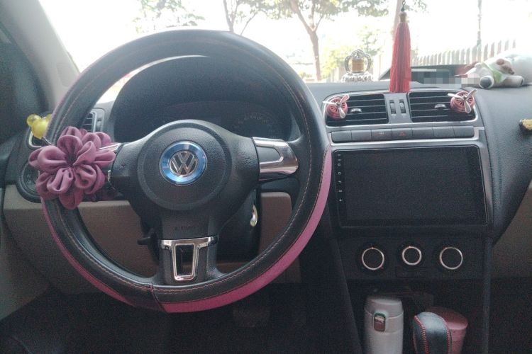 Used Volkswagen Polo 2013 1.6L Automatic Comfort Edition Steering Wheel