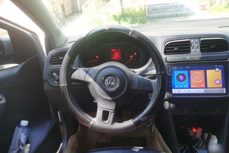Used Volkswagen Polo 2013 1.4L Manual Fashion Edition Steering Wheel